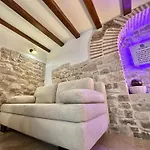 Diocletian Wine Studio Apartment Split