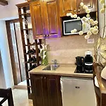 Diocletian Wine Studio Apartment Split