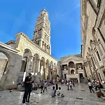 Diocletian Wine Studio Apartment Split