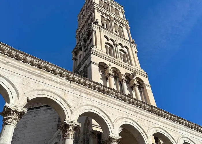Diocletian Wine سبليت