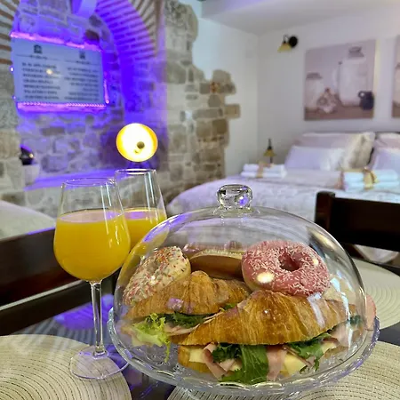 Diocletian Wine Studio Apartment Split